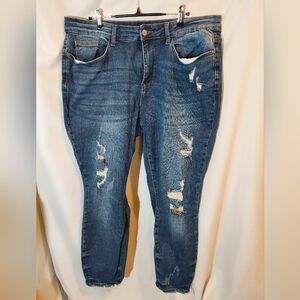 Judy Blue Distressed Ankle Skinny Jeans in Classic Blue -18W